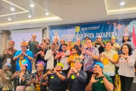 Kota Jayapura gelar pelatihan pecahan desimal bagi 55 guru