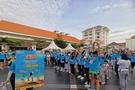 Bank Mega gelar "Fun Walk 3K Like A Billionaire"