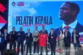 Patrick Kluivert berjanji akan belajar bahasa Indonesia