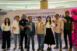 BRI sebut adopsi transaksi digital dorong UMKM naik kelas