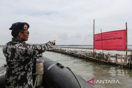 KKP segel pagar laut di perairan Bekasi