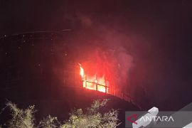 Lantai 7, 8, dan 9 Gedung Glodok Plaza Jakarta Barat terdampak kebakaran