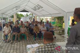 Baznas Belitung salurkan bantuan kepada marbot masjid