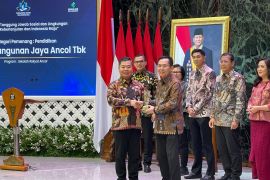 Sekolah Rakyat Ancol raihPadmamitra Award