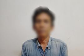 Polisi tangkap pelaku penusukan di depan kampus UNP