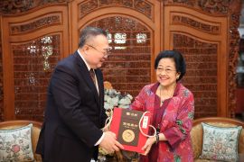 Megawati tertarik bahas pengentasan kemiskinan di Tiongkok