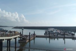 BMKG minta masyarakat waspadai gelombang Selat Bali capai hingga 2,5 meter