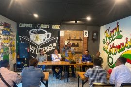 Bupati Sergai ajak wartawan kampanye buang sampah pada tempatnya