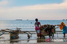 Guru Besar Unpatti:  Perikanan modern tingkatkan ekonomi masyarakat