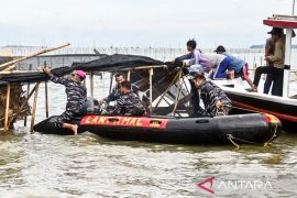 Terpopuler, TNI bongkar pagar laut hingga kebijakan poligami ASN DKI