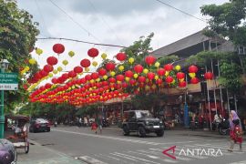 Lampion Shio semarakkan Imlek di Surakarta