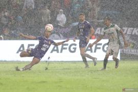 Stadion Brawijaya tergenang air saat kompetisi Liga 1