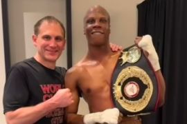 Petinju kelas berat Oberlton juara baru WBA USA