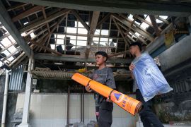 BPBD mendata lokasi terdampak angin puting beliung di Tabanan, Bali