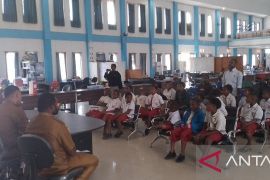 Disdik Jayawijaya evaluasi kinerja kepsek SD Elabukama dan SMKN 1 Wamena