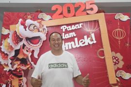 Harmoni Budaya dan Ekonomi Lokal dalam Kemeriahan Pasar Malam Imlek 2025