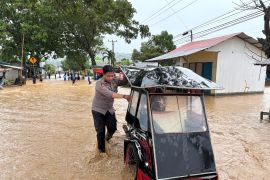 Polres Gorontalo Utara amankan lintas Sulawesi terdampak banjir