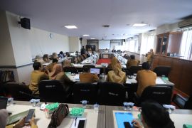 DPRD desak Dinas BMBK Sulsel perbaiki jalan rusak