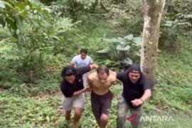 Polres Solok Kota tangkap pencuri satu set palang pintu kereta api