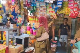 Jelang bupan puasa, Pemkab OKU sidak harga pangan di pasar tradisional