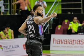 Pemain asing IBL puji bola basket dan makanan Indonesia