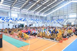 Pemkot Tangerang resmikan GOR dilengkapi lapangan bola rumput sintetis