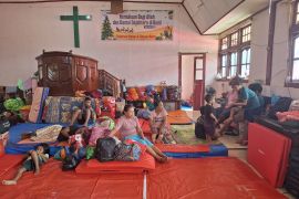 Pengungsi erupsi Gunung Ibu di Halmahera tempati 12 lokasi