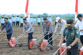Polri targetkan tanam jagung 1 juta hektare dukung swasembada pangan
