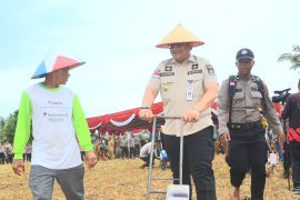 Implementasi Asta Cita Presiden, Pj Wako Padang Ikuti Penanaman Jagung Serentak 1 Juta Hektar