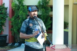 PJ Bupati luncurkan program Kick Off Gerakan Jumat Bersih di lingkungan Pemkab HSU
