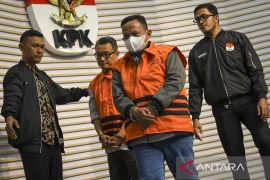 Hukum Kemarin, KPK tahan Bupati Situbondo hingga LHKPN anggota Kabinet