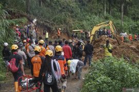Bayi lima bulan jadi korban tanah longsor di Pekalongan