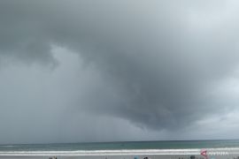 BBMKG ungkap gelombang Rossby ekuator dan siklon Sean pengaruhi cuaca Bali