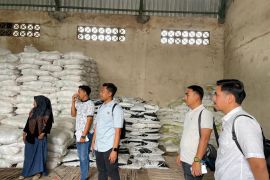 Biar tepat sasaran, Penyaluran pupuk di Lombok Timur diawasi aparat keamanan