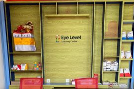 Bimbingan belajar Eye Level ekspansi program pendidikan di Bali