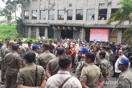 Pemkab Gianyar tutup "kampung Rusia" di Ubud karena langgar aturan