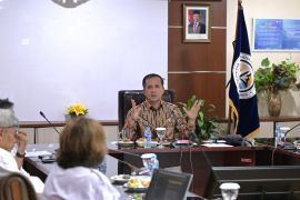 Mentrans mengajak Kadin bentuk "multiple epicentrum" di area transmigrasi