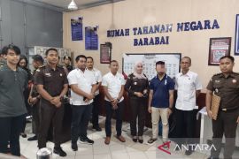 Kejari HST eksekusi terpidana politik uang Pilkada ke Rutan Barabai