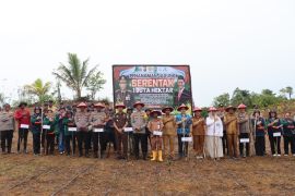 Pemkab Biak bantu SDM dan alat dukung tanam jagung program Astacita