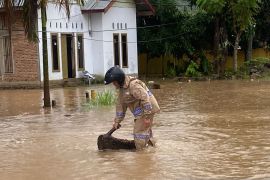 Bupati Gorontalo Utara imbau warga waspada banjir