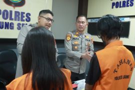 Polisi tangkap pasutri yang edarkan uang palsu di Lampung Selatan