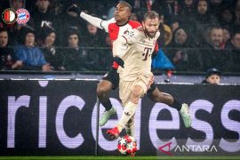 Feyenoord pecat Brian Priske jelang pertandingan lawan AC Milan
