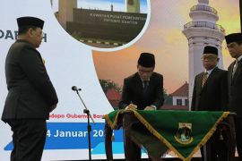 Nana Supiana dilantik sebagai Penjabat Sekda Provinsi Banten