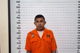 Polres Bursel amankan pria yang mengaku sebagai  anggota Polri