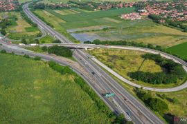 PT JTT pastikan kelancaran lalu lintas percepat ekonomi di sepanjang ruas Tol Trans Jawa