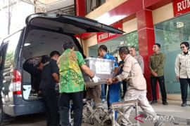 Jenazah Zukhi korban kebakaran di Glodog dibawa keluarga ke Pekanbaru
