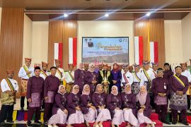 Pj Bupati Bangka minta lembaga adat bantu pembangunan daerah