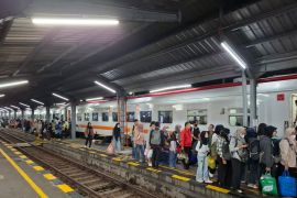 Puluhan ribu tiket KA di Jember terjual saat libur panjang Isra Miraj-Imlek