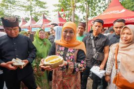 Khofifah apresiasi pelaksanaan Bazar Durian Khas Pasuruan