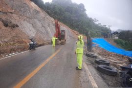 Libur panjang, Jalur Batu Jomba mulai padat kendaraan namun lancar